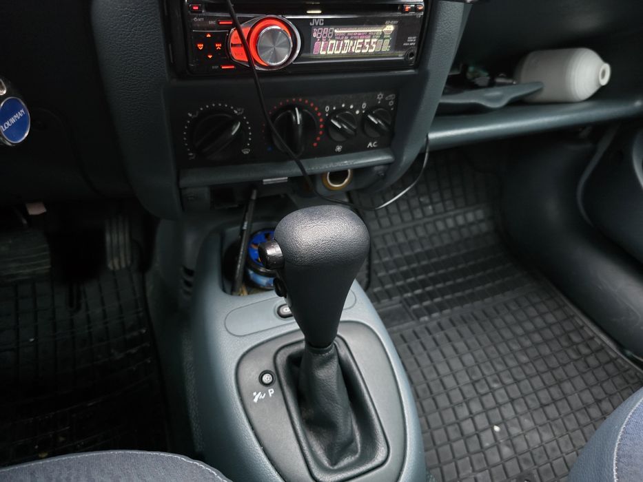 Renault Kangoo pentru transport persoane cu dizabilități