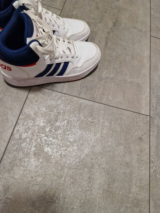 Мъжки кецове номер 38