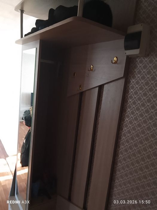 Продам недорого прихожаю