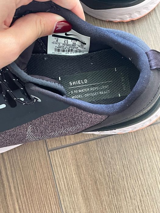 Nike маратонки водоустойчиви 39 номер