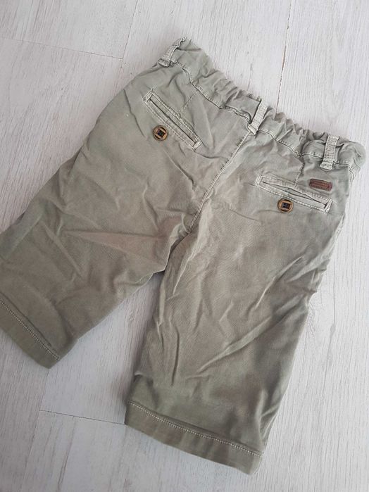 Запазени къси панталонки по 5  лв