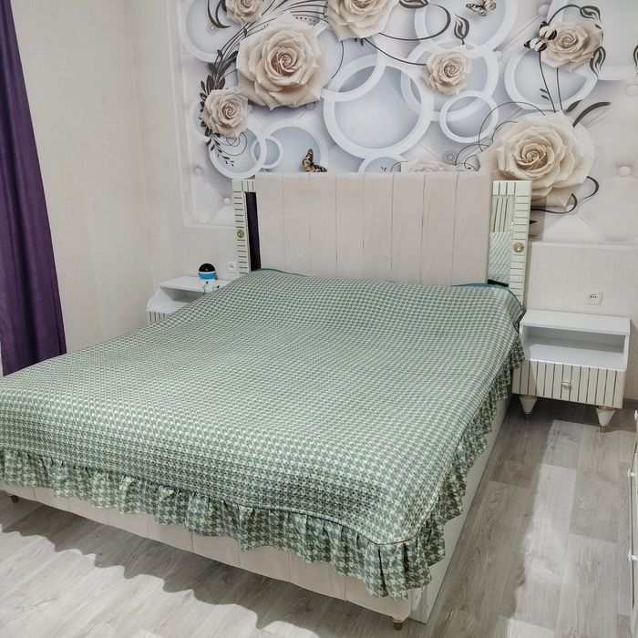 Продается спальный гарнитур