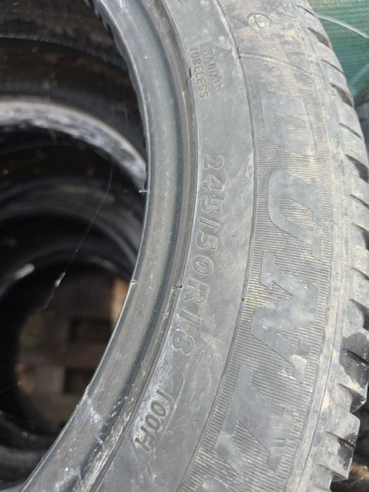 Set 4 anvelope/cauciuc/roti 245/50R18 (iarna) RunFlat