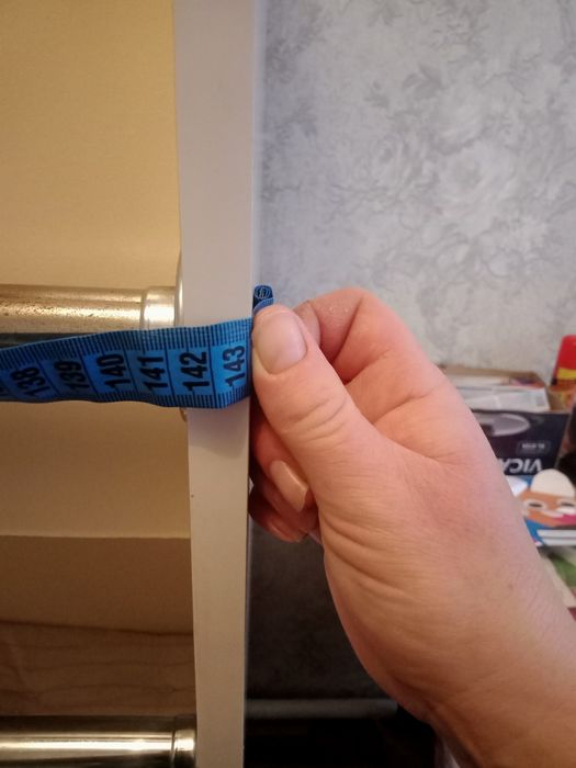 Двухярусную кровать .