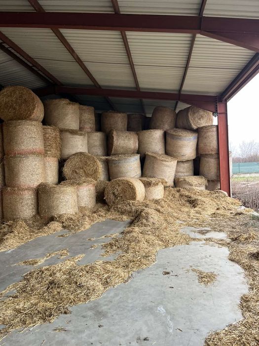 Продавам бали люцерна и слама