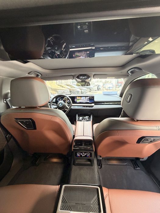 Bmw i5 35L full dop
