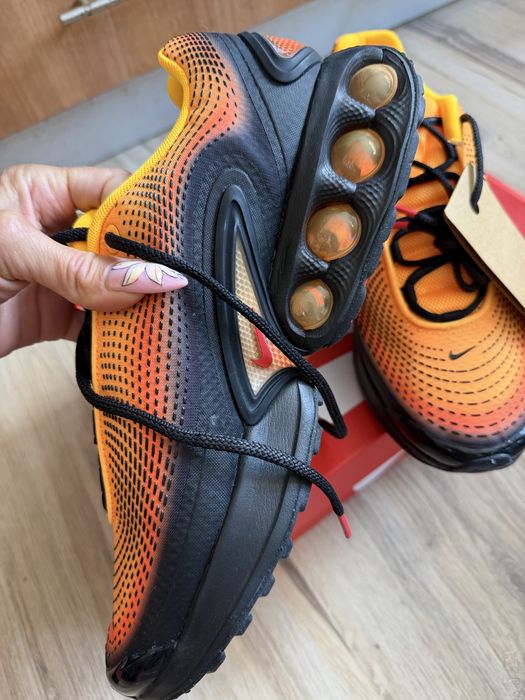 Оригинални нови цветни маратонки Nike Air Max Dn ! 44,5 н
