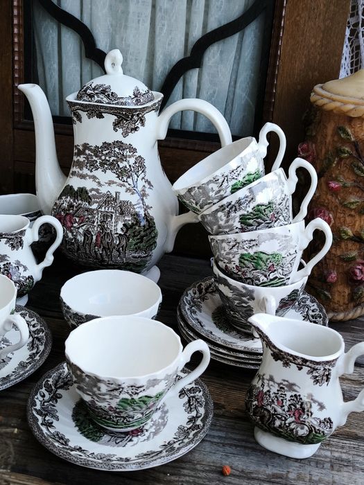 Английски сервиз за чай