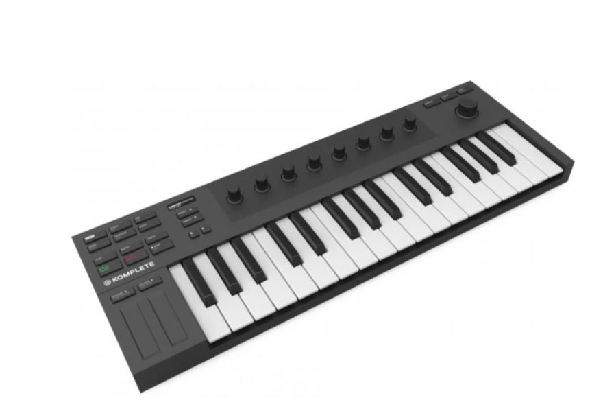 Vând Native Instruments Komplete Kontrol M32