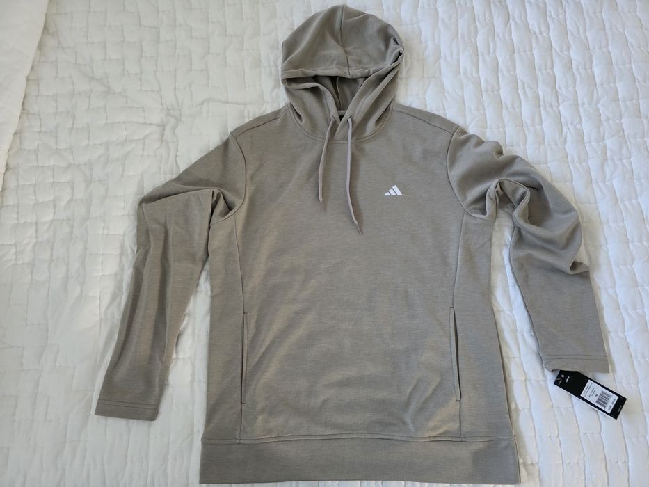 Haronac Adidas bej, cu eticheta import SUA