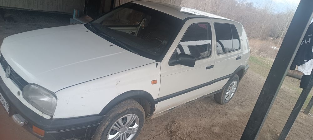 Продам гольф 3 1.8
