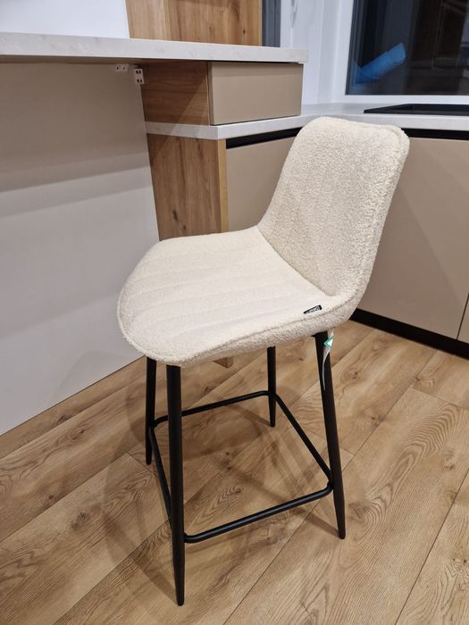 Scaun de bar , insula, bucatarie, living 4 buc.