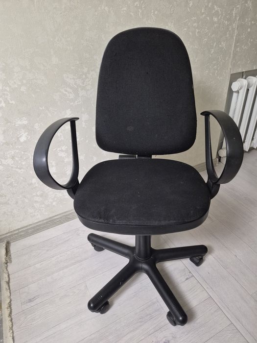 Продам кресло компьютерное