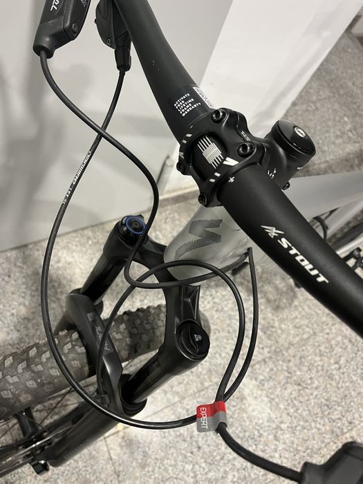 Велосипед Specialized Еxpert 29 M размер - Като нов !!