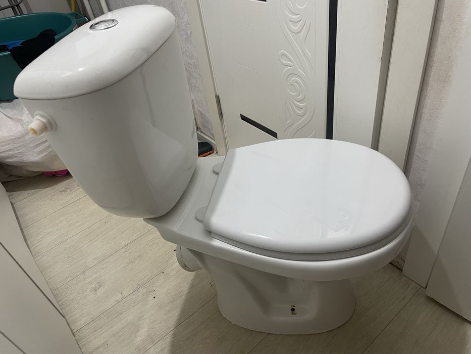 Продам унитаз бу 18000