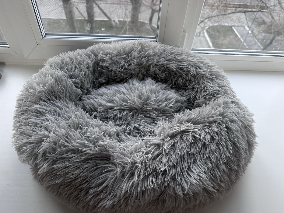 Продам лежанку для кота