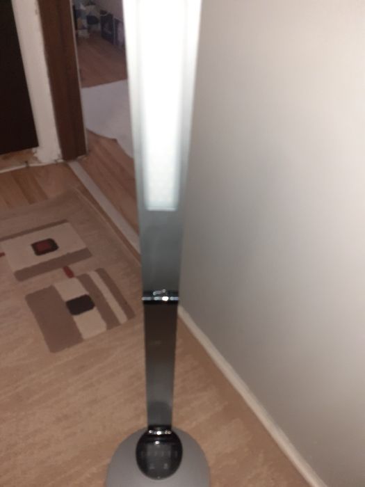 Vând  lampă led de birou.