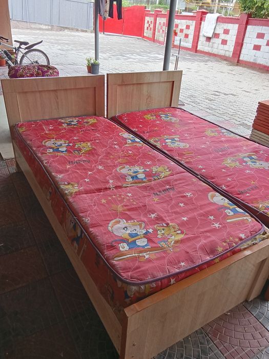 Срочно продам кровати