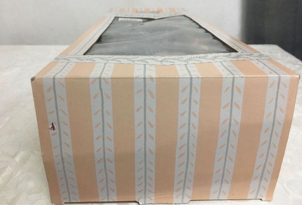 Vând păpușă Henrietta