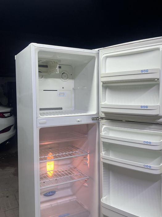 Холодильник LG с гарантей доставка есть