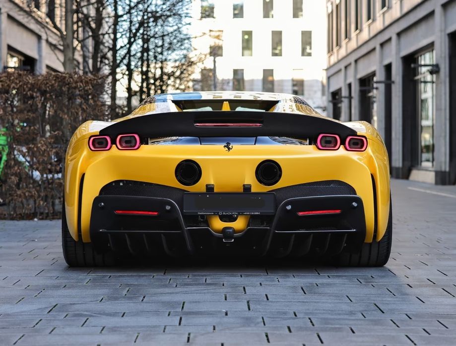 Ferrari SF90 Spider