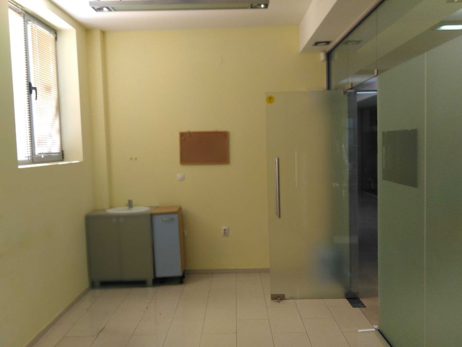 Дава се под наем Офис в Пловдив, Беломорски - 20 кв.м за 112.2 € - Снимка #2