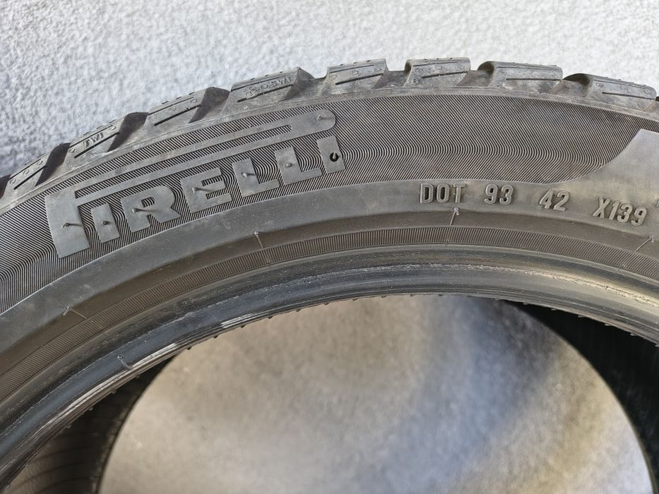 Ocazie! Convenabil, Set 4 anvelope ,18 inch ,Pirelli Winter,  BMW