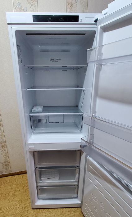 Продам холодильник LG