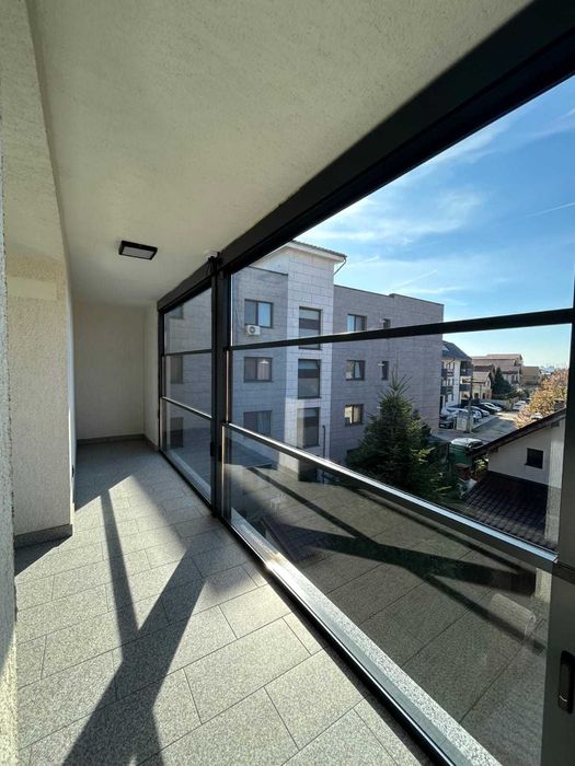 Inchidere Balcone , Terasa , Pergole retractabila cu LED, Bioclimatic Rolling Roof retractabila cu lamela alum., Wintergarden  Acoperis fix din sticla