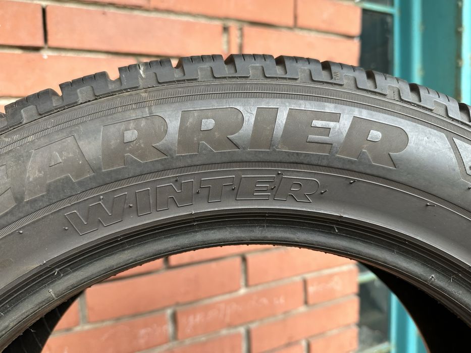Продавам 2бр. Зимни гуми 215/60/17 C бусови Pirelli / Пирели