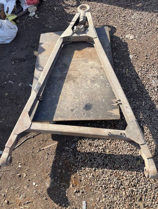 Дишла прицепларники сотилади