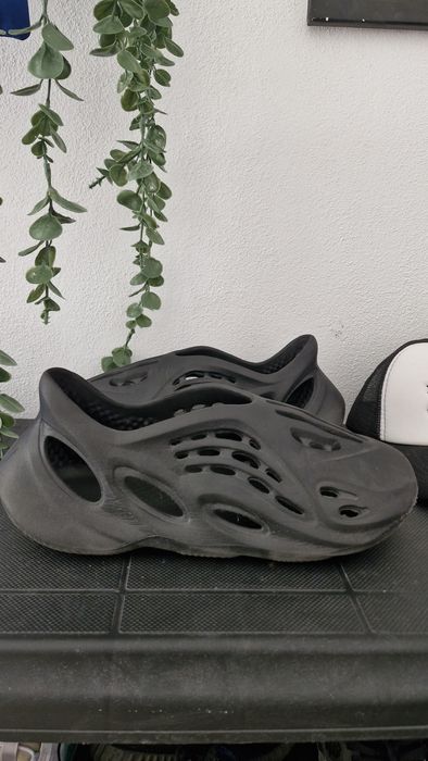 yeezy foam runner