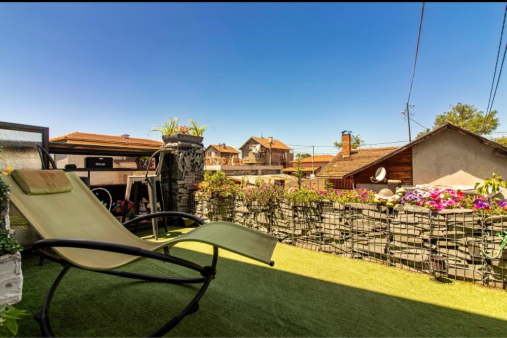 Продава се Етаж от къща в с. Волуяк, Област София-град - 200 кв.м за 1095 €/кв.м - Снимка #6