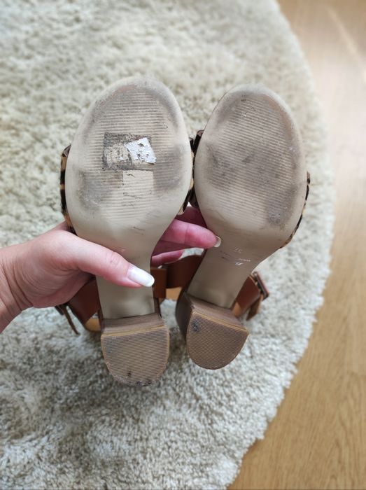 Bata, тигрови сандали с дебел ток, размер 37