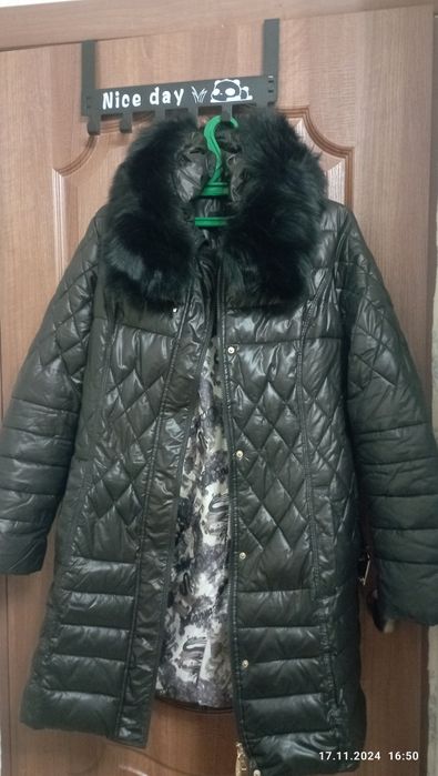 Теплый женский пуховик