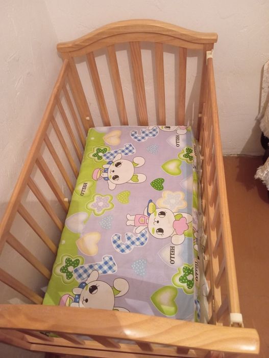 Детская кроватка