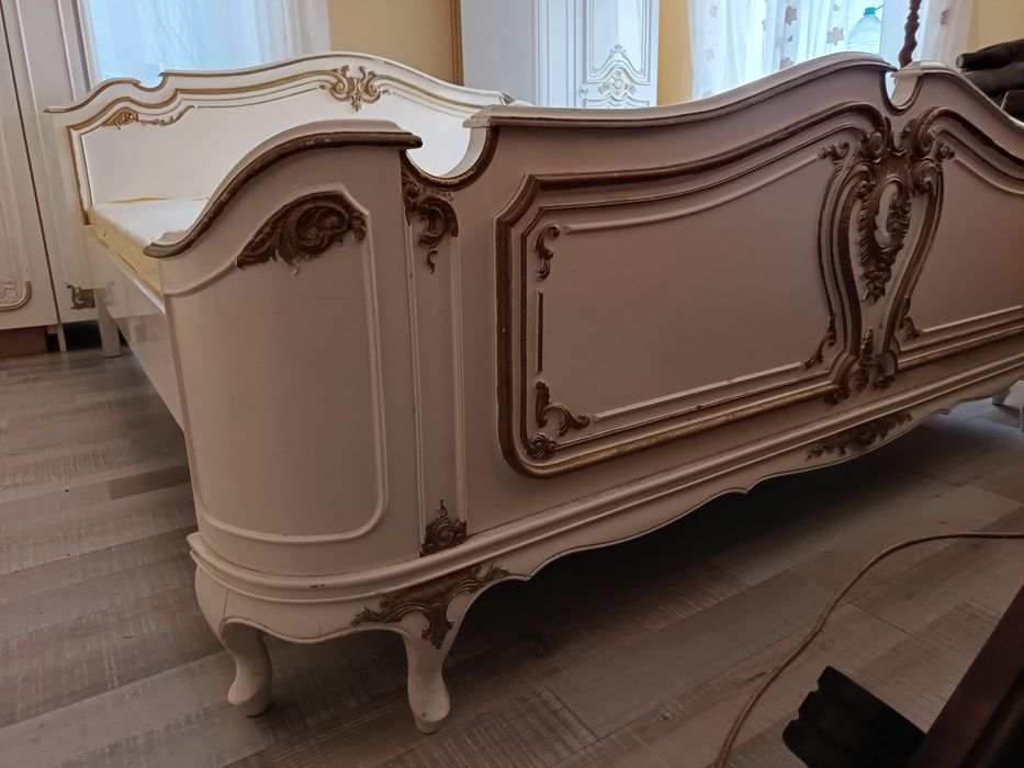 dormitor venețian cu arcadă alb lucios  , BONUS UN DULAP ÎN 6 UȘI