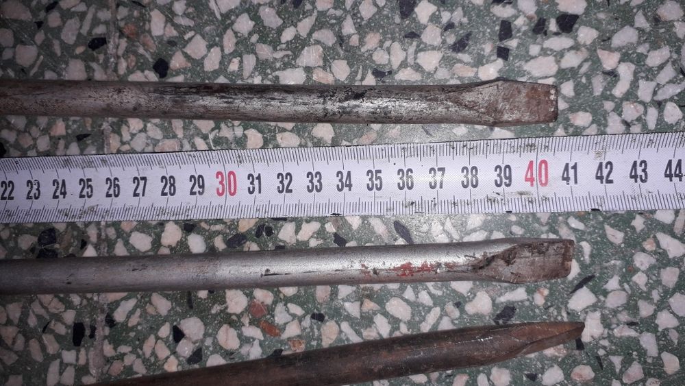 Отвертки много стари