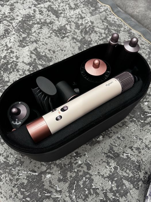 Продаю новый dyson оригинал