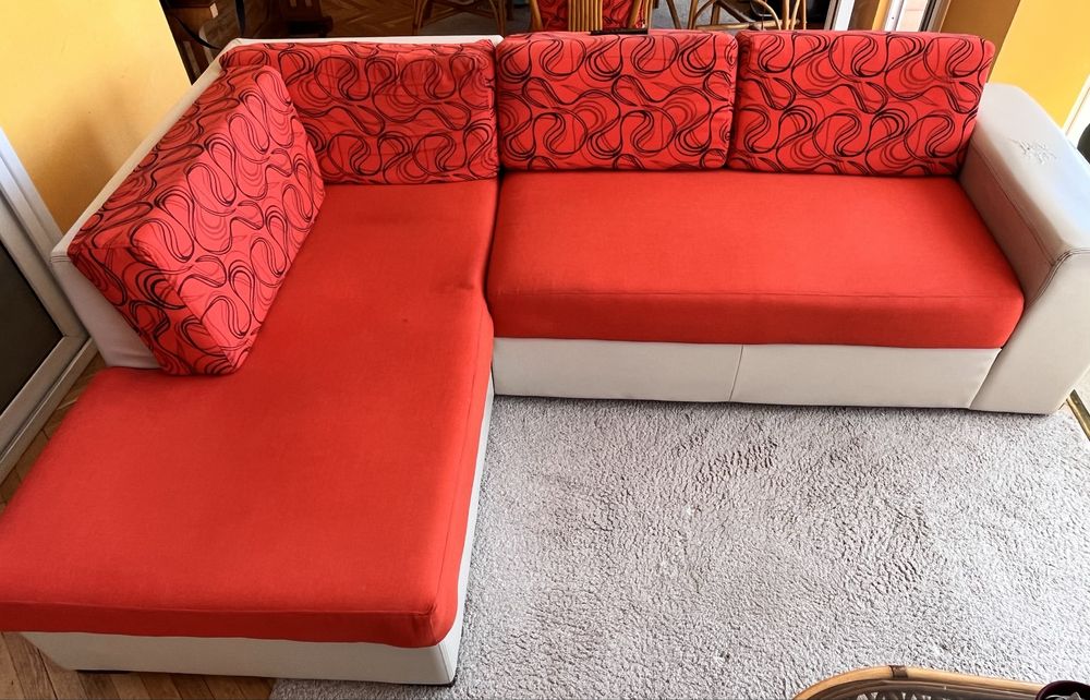 ПОДАРЯВАМЕ! Изпозлван разтегателен диван ПАРАЛЕЛ