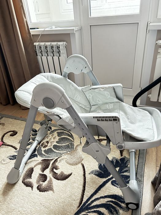 Детский стульчик для кормлениЯ