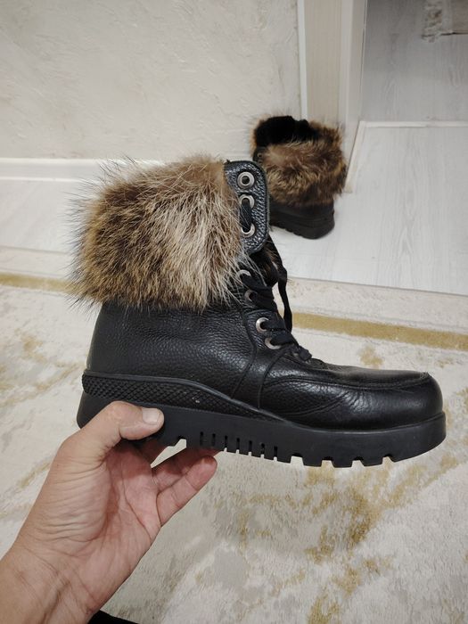 Зим обувь продам.