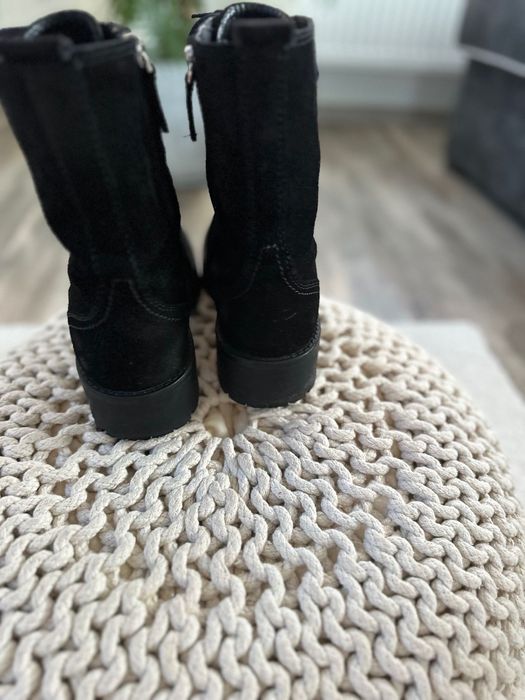 Боти от естествен велур Massimo Dutti