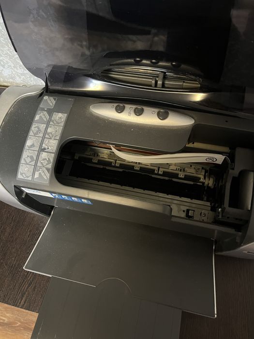 Принтер цветная Epson