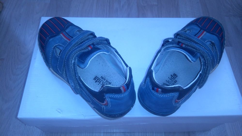 Pantofi din piele naturala nr. 30, MKids, unisex- UTILIZATI