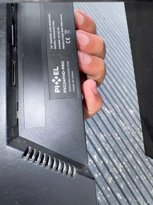 Pixel 24 165hz monitor sotiladi