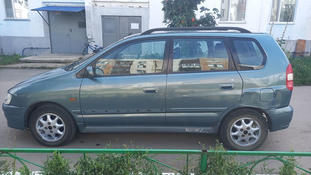 Продам Mitsubishi Space Star 2001 г
