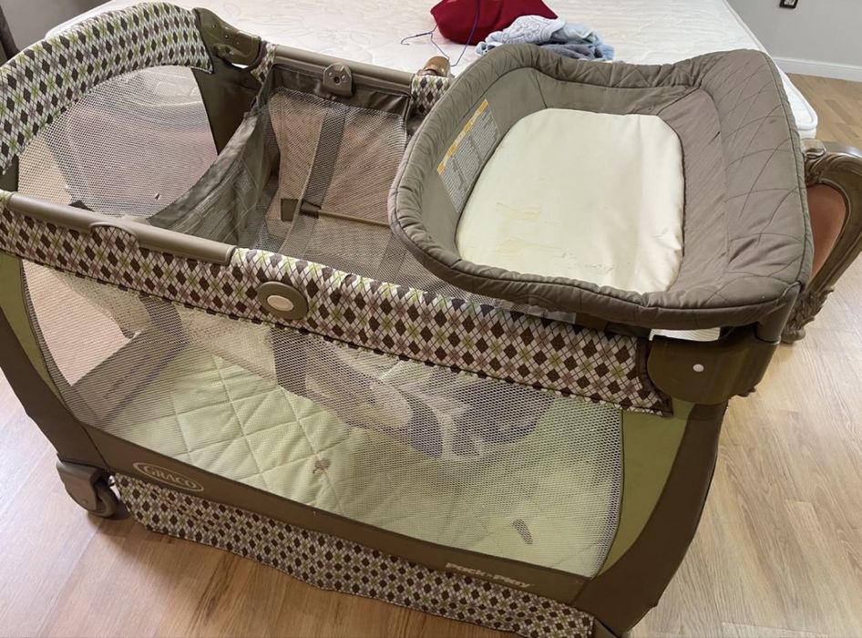 Срочно продаю манеж