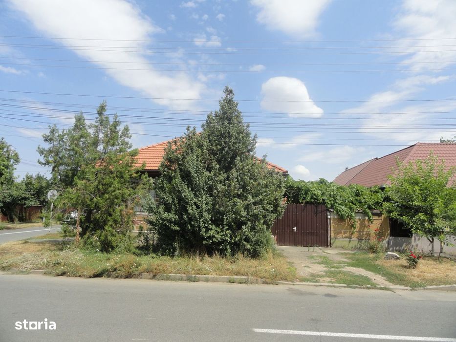 Casa 4 camere situata pe colt intr-o locatie buna in zona Gai