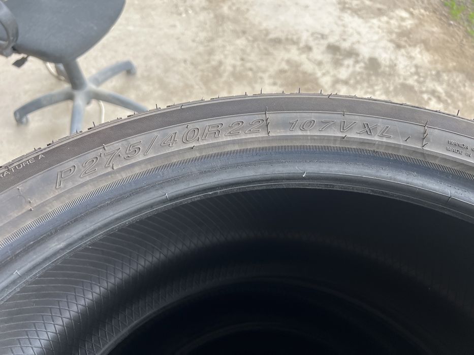 275/40/22 летние шины